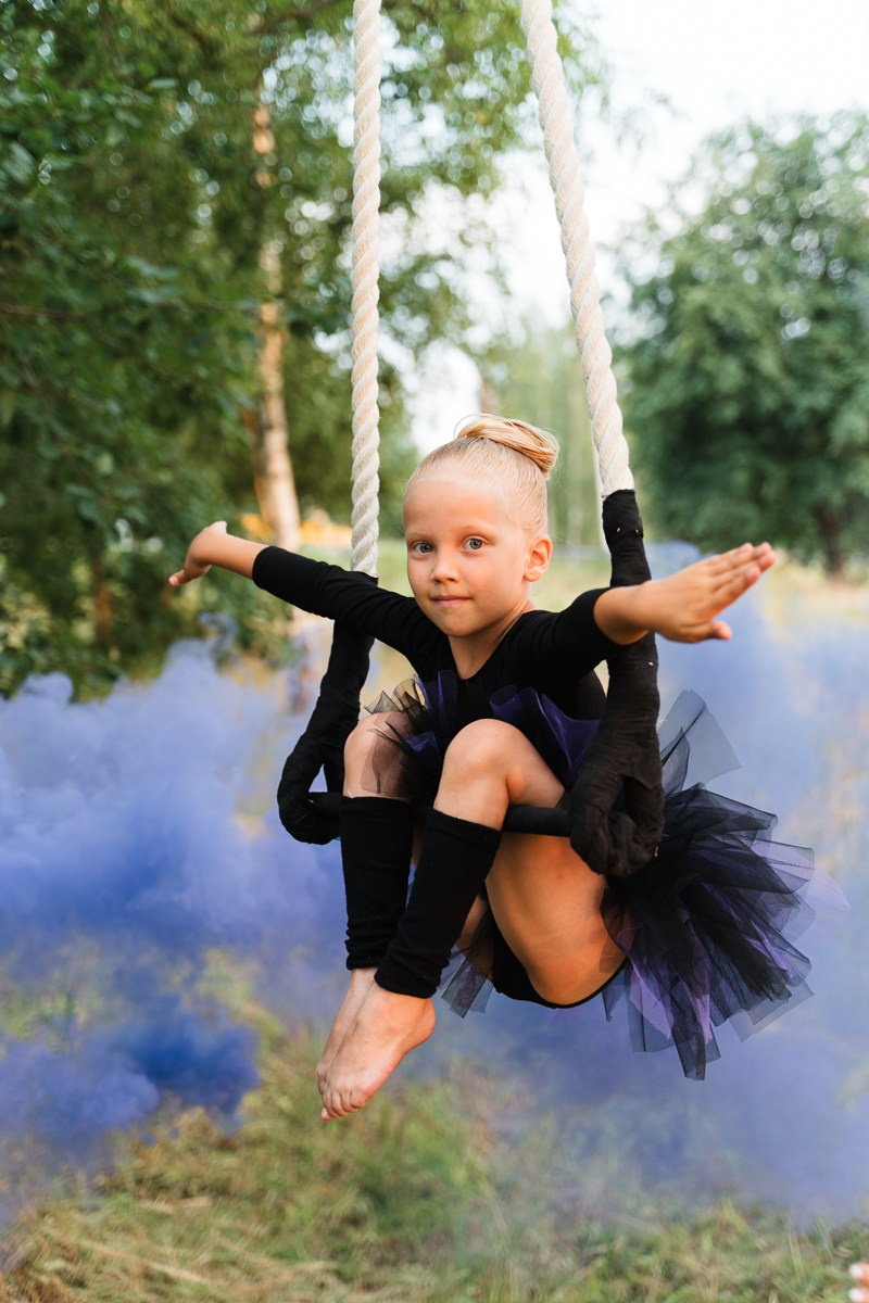 Фотопроект «Фаеры в лесу». Репортажный и семейный фотограф в Санкт-Петербурге Тарас Марченко