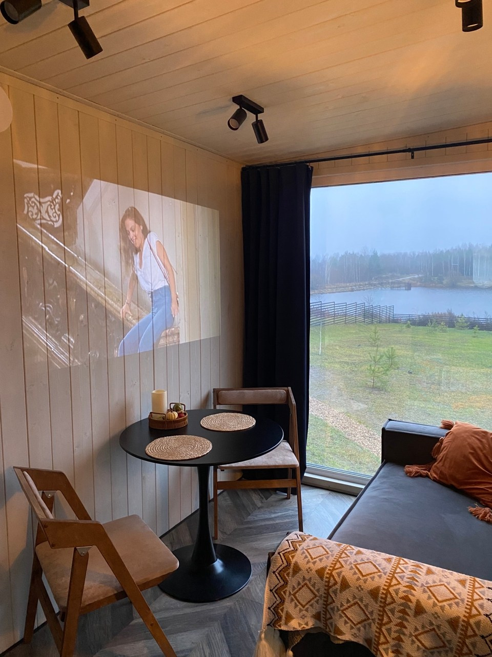 Глэмпинг. Аренда дома для отдыха в Брянске. Банный чан, зона BBQ. Дом на озере в Брянске. Отдых Брянск