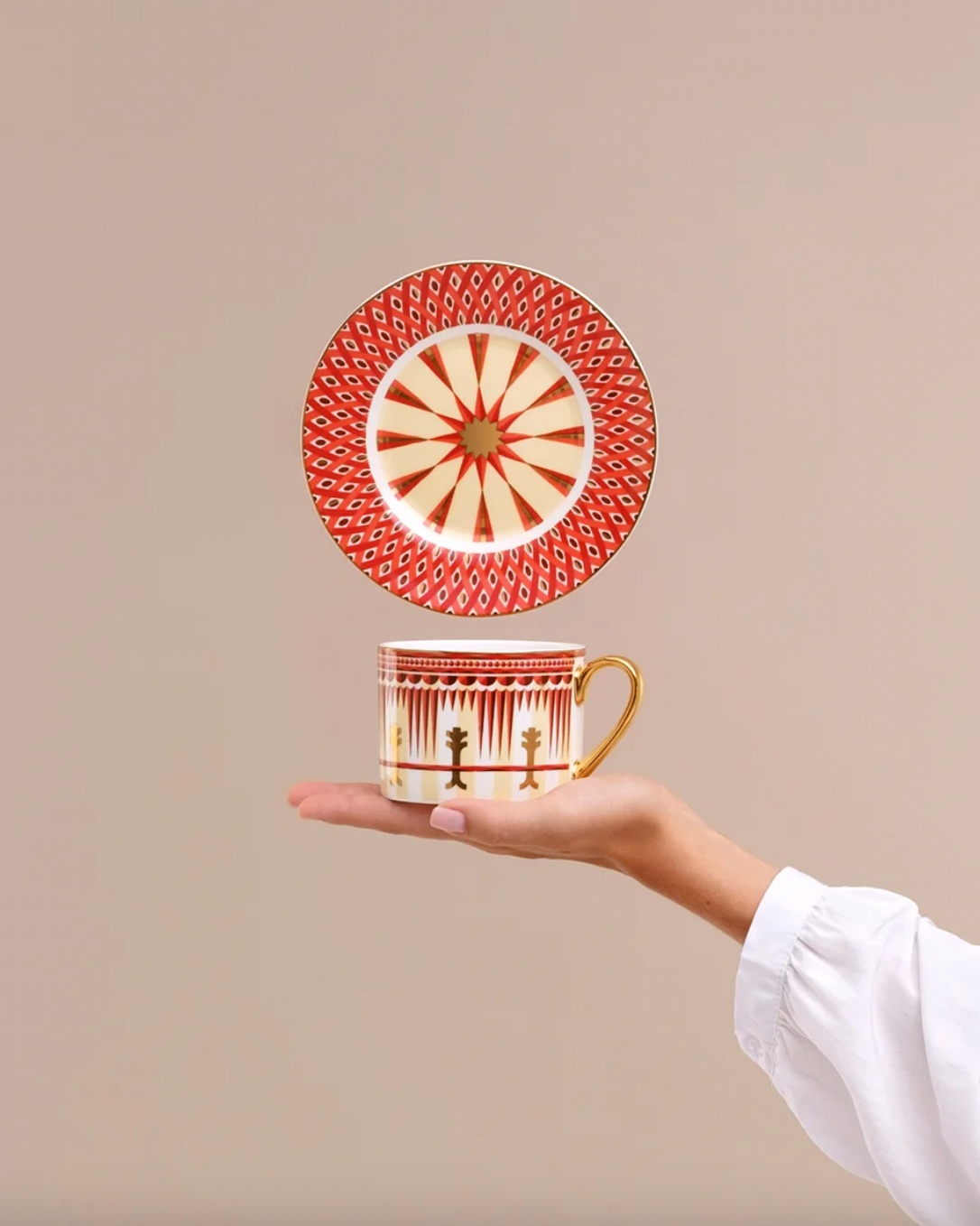 COMMERCIAL. Креативный продюсер и арт-директор в Санкт-Петербурге Марина Кадын