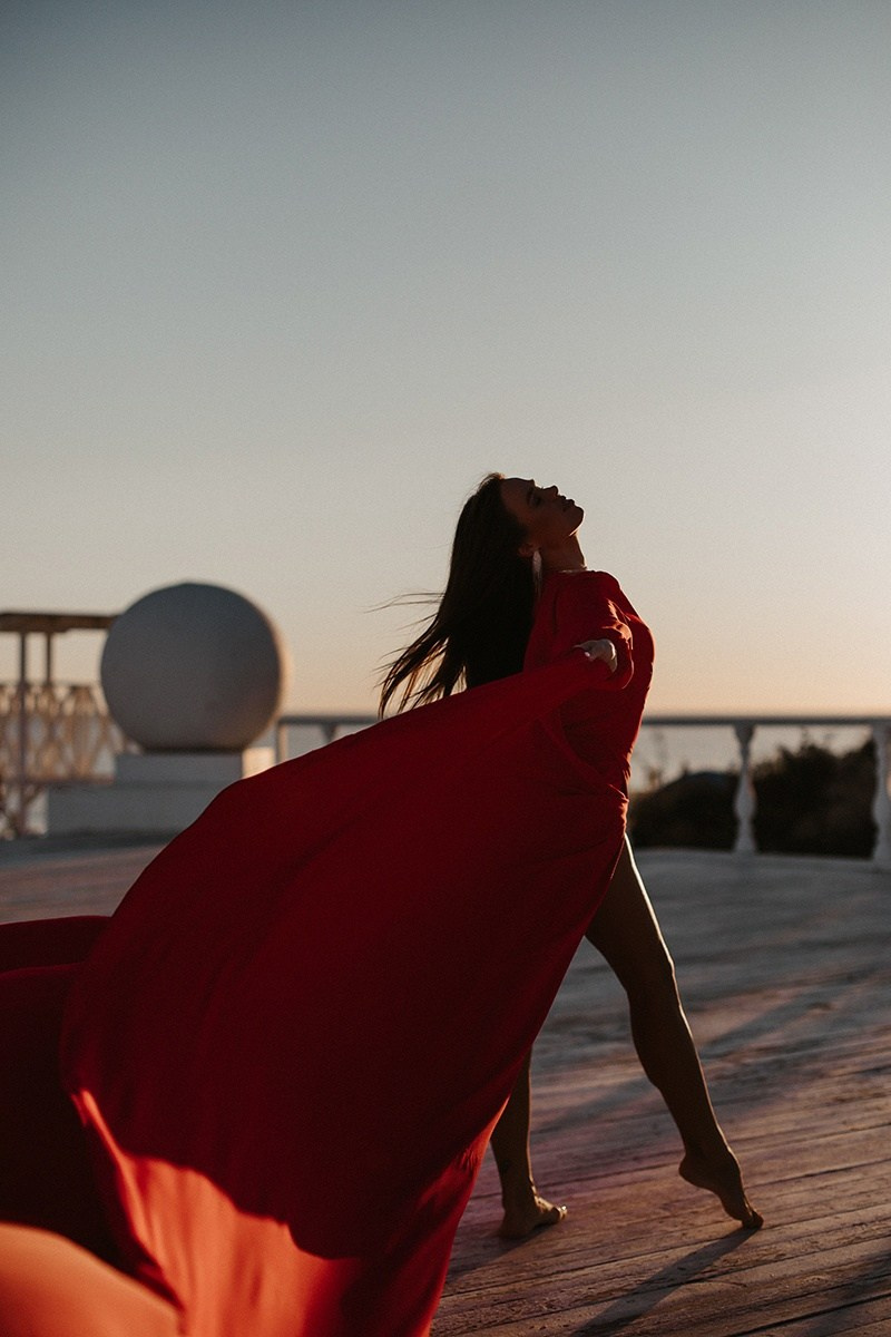 ЛЕТЯЩИЕ ПЛАТЬЕ. Https://malovafoto.ru