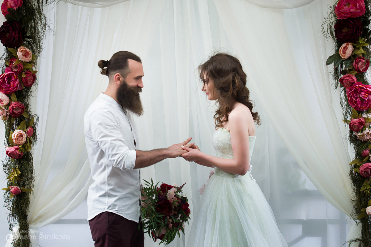 Профессиональная свадебная фотосессия в Москве и московской области. Выпускные альбомы. Частные съемки