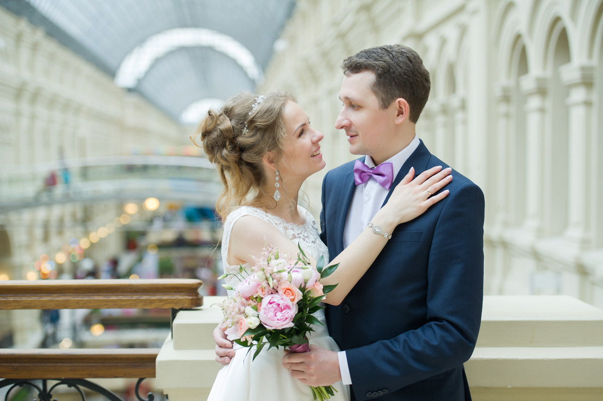 Профессиональная свадебная фотосессия в Москве и московской области. Выпускные альбомы. Частные съемки