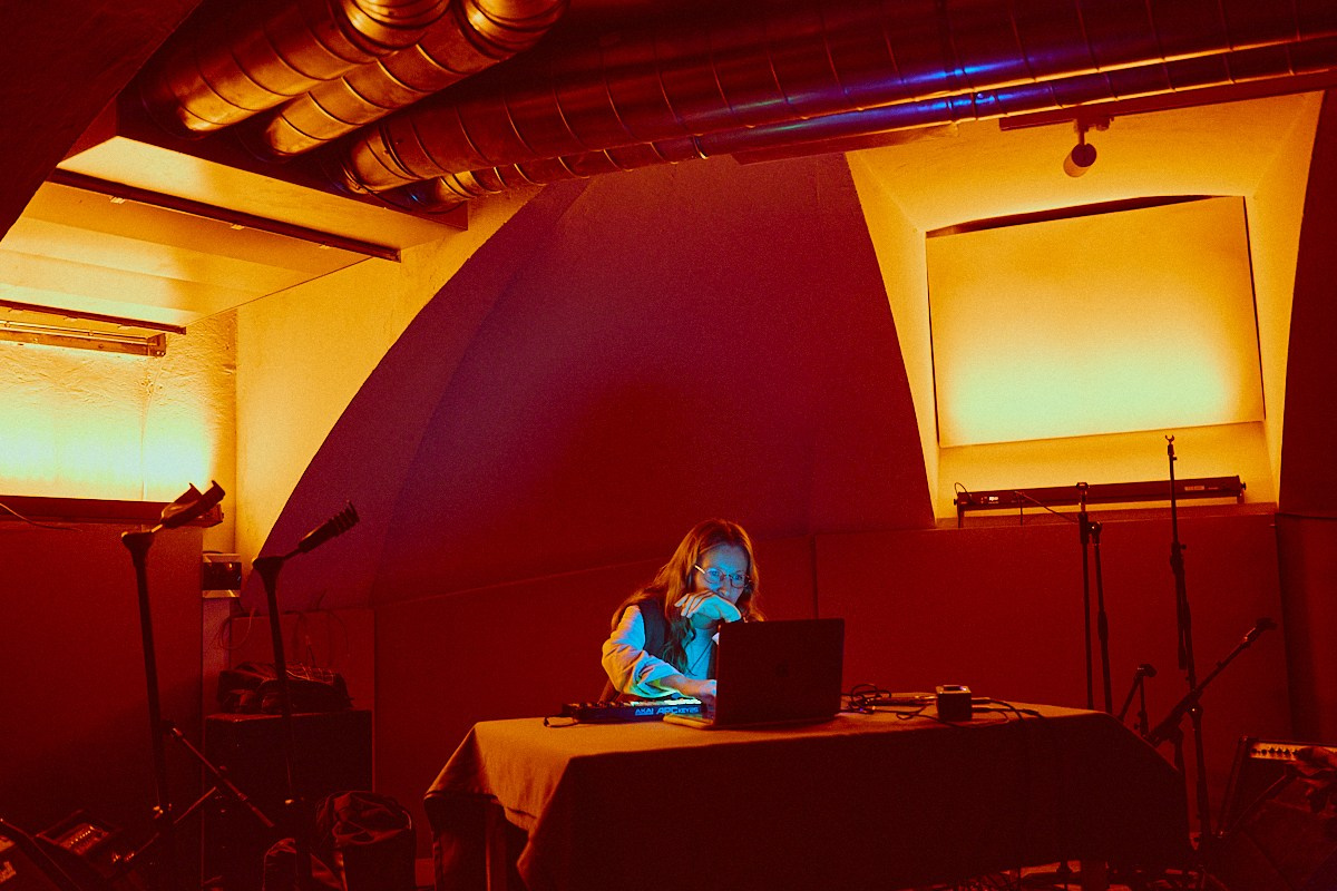 Girls Power Noise в Невротике. Иван Кобяков