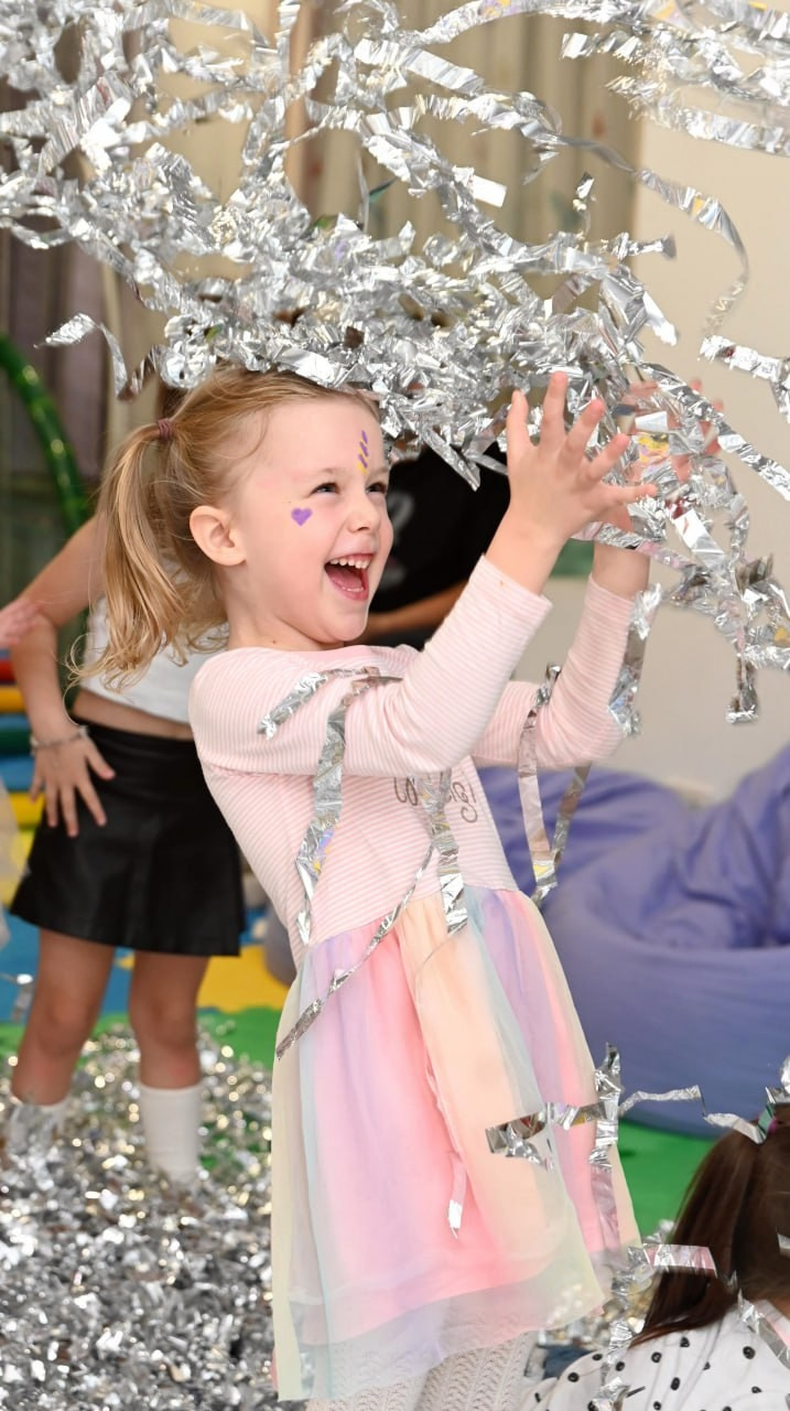 Я Ольга Казанцева, фотографирую снимаю ваши киноистории и печатаю фото и цифровые портреты на холсте