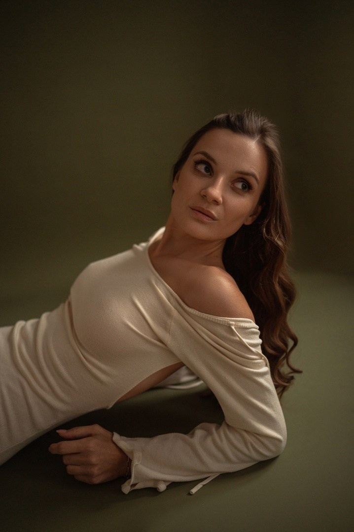 Лучшие Фотостудии Симферополя - топ-мета для сьемки в 2025. Профессиональная фотосъемка в Крыму. Натуральные эмоции и живые кадры. Забронируйте дату прямо сейчас!