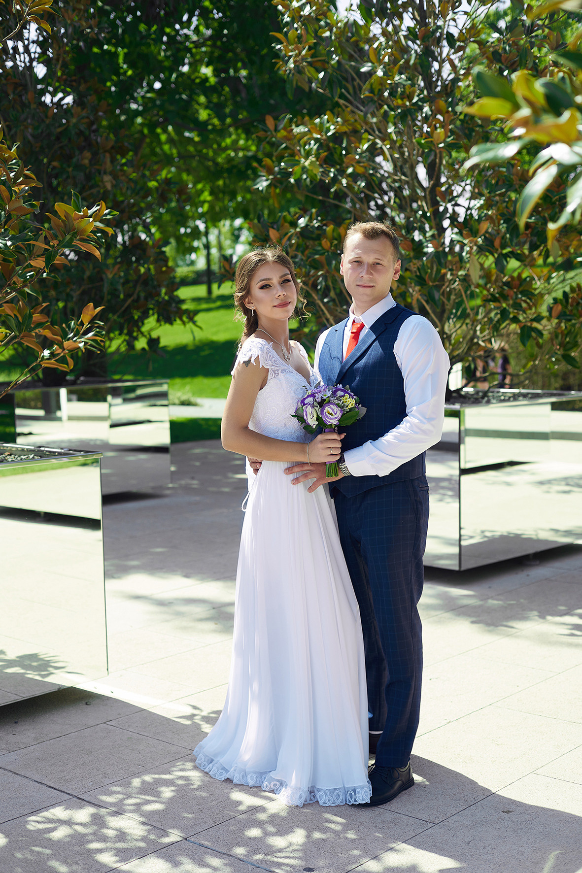 Жених и невеста в парке Галицкого. Фотограф. Тимашевск. Кубань. Краснодарский край.