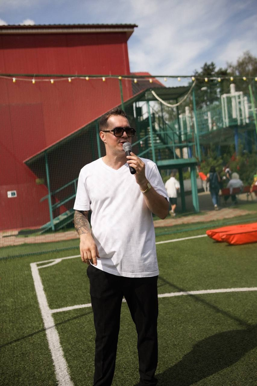 Ведущий Волкодав. Подрядчики и друзья сети свадебных площадок House for wedding