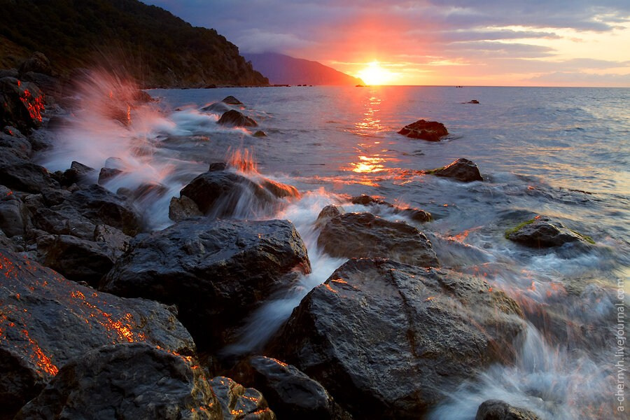 Локации для фотосессии в Ялте. Профессиональная фотосъемка в Крыму. Натуральные эмоции и живые кадры. Забронируйте дату прямо сейчас!