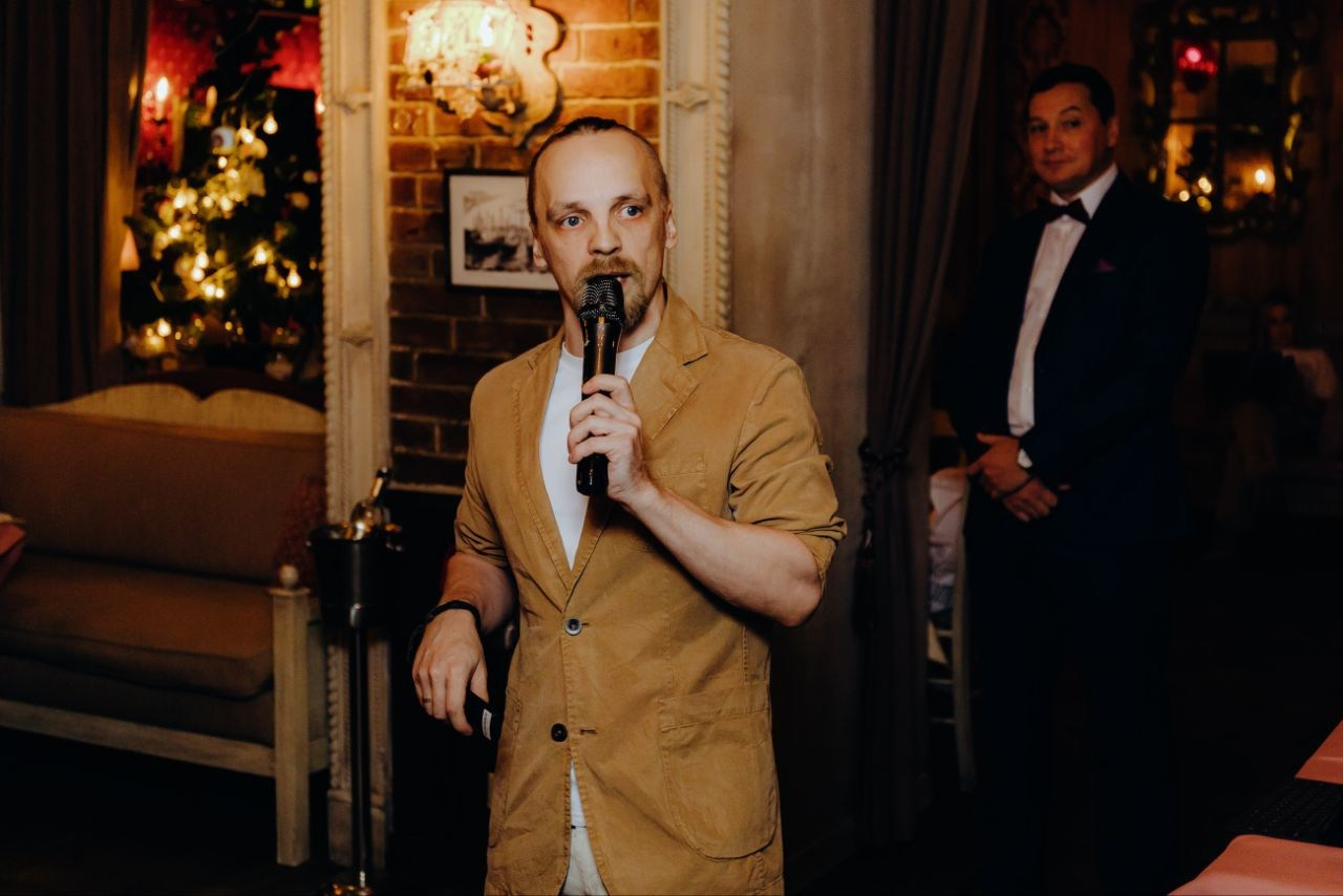 Ведущий + диджей + кавер-певица + флейринг-шоу на любой праздник для детей и взрослых в Москве и МО