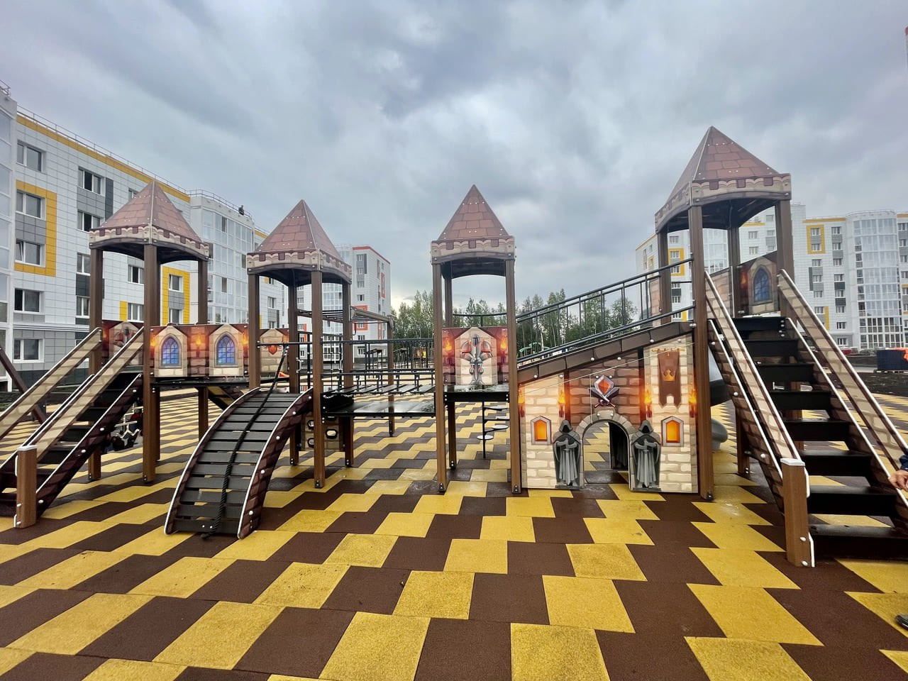 Таврика МАФ Сервис, комплексное благоустройство территорий и детских площадок в Крыму