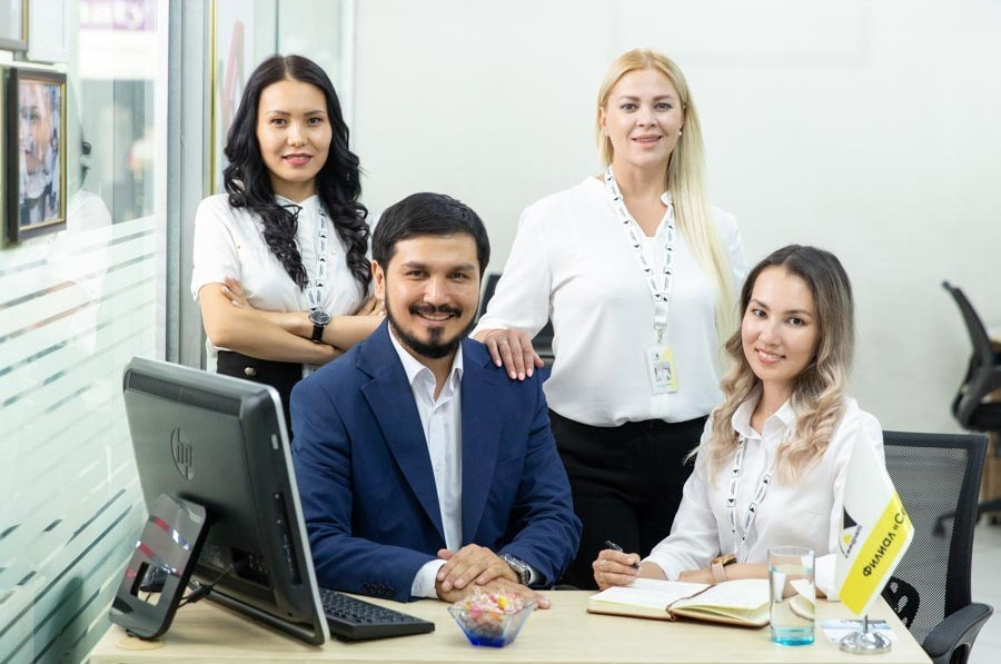 Деловой (бизнес) портрет. Фотостудия Алматы. Фотосъемка Алматы. Фотосессия Алматы. Фотокурсы. Обучение фотографии. Аренда студии