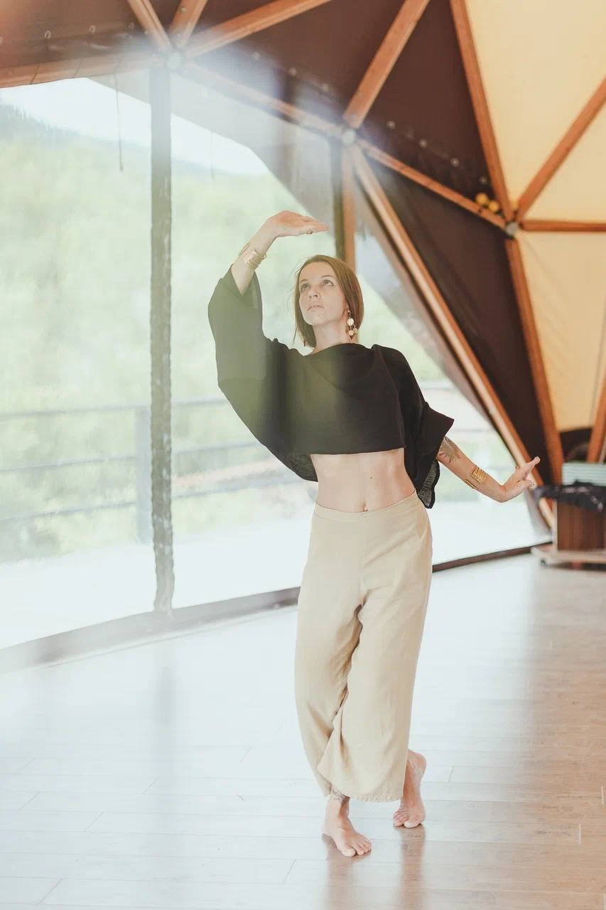 Carina Clavijo Dance. Cari Clavijo | dancer | artist