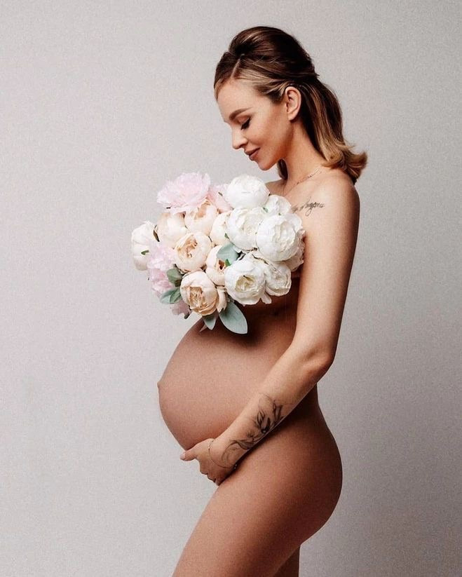 Референсы беременной фотосессии. Креатор Ольга Яш