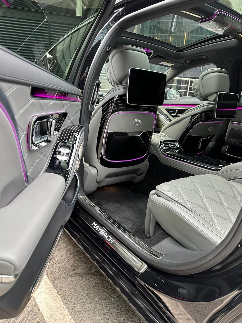 Аренда ягуар на свадьбу. Минивен на свадьбу. Праздничное агентство ПИОН