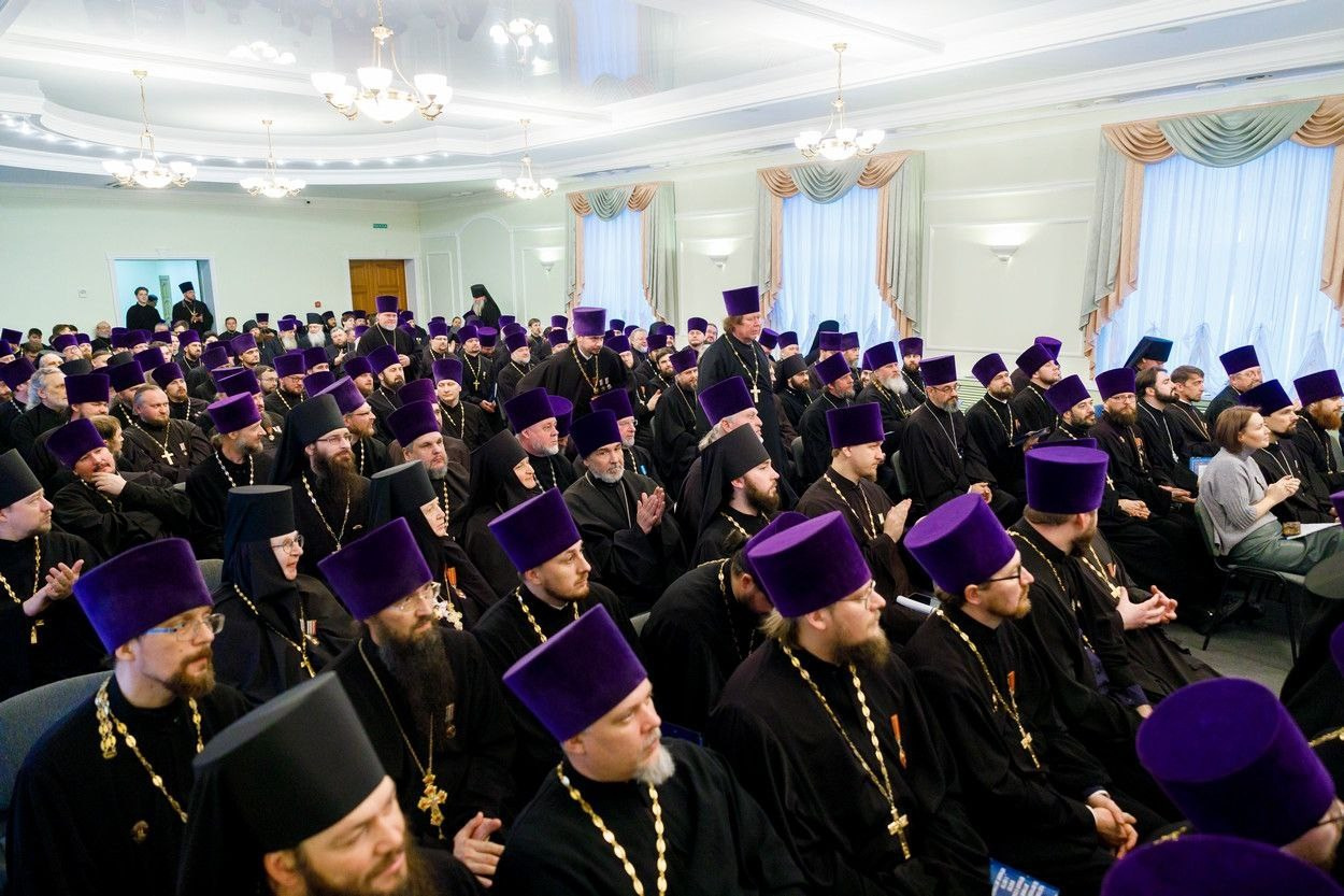 МИТРОПОЛИТ ИГНАТИЙ ВОЗГЛАВИЛ ЕЖЕГОДНОЕ ЕПАРХИАЛЬНОЕ СОБРАНИЕ ДУХОВЕНСТВА САРАТОВСКОЙ ЕПАРХИИ. Саратовское Северо-Западное благочиние