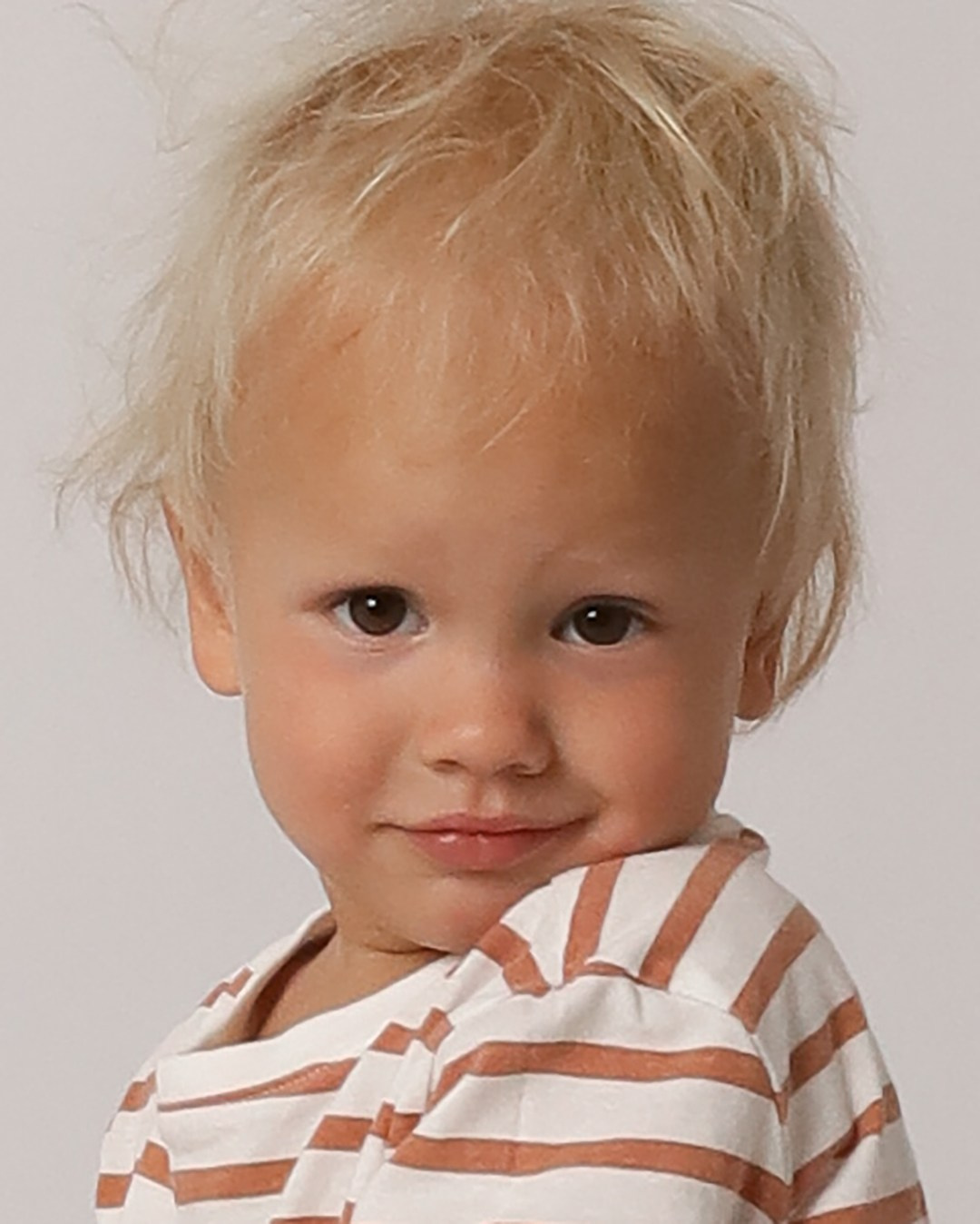 :). Self-portrait studio in Samara