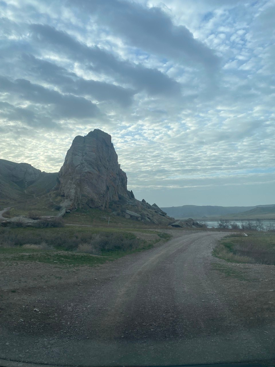 Петроглифы Тамгалы Тас Будда в Казахстане. Алматы. Где находится, как доехать из Алматы, фото и видео зимой и летом