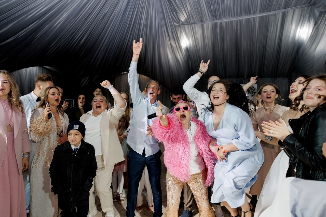 Ведущая Полякова. Подрядчики и друзья сети свадебных площадок House for wedding