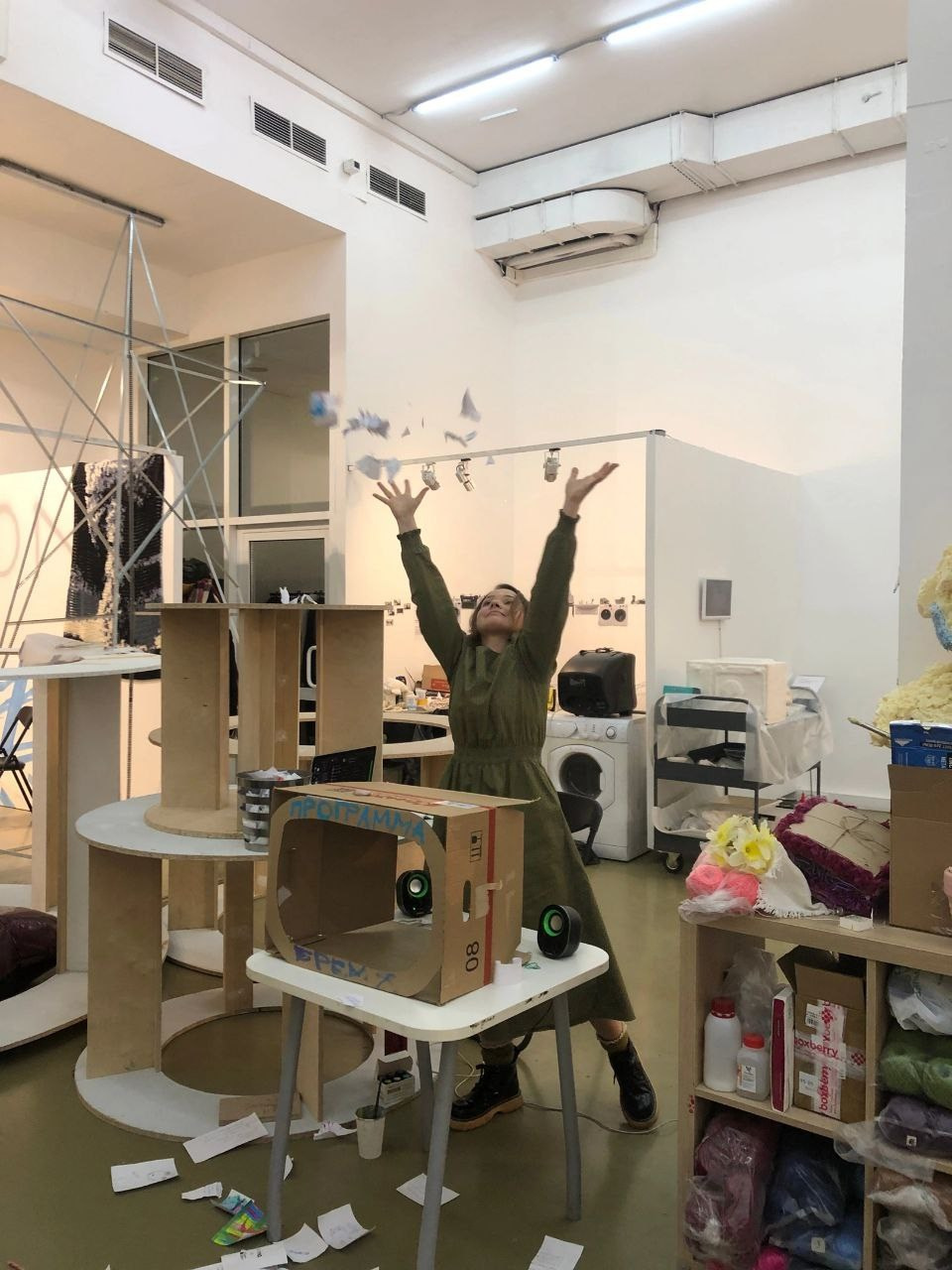 Olga Mikhalchuk is performing at Winzavod. Olga Mikhalchuk, visual artist