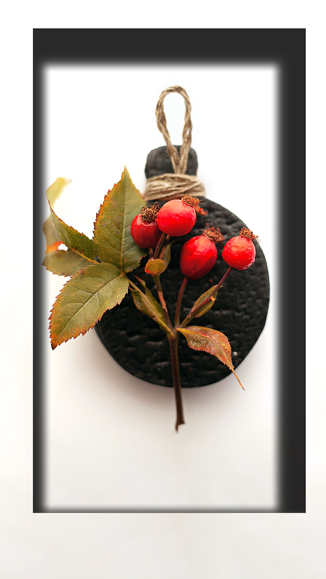 Цветы, которые принимают участие в фудфото. Cake food photo