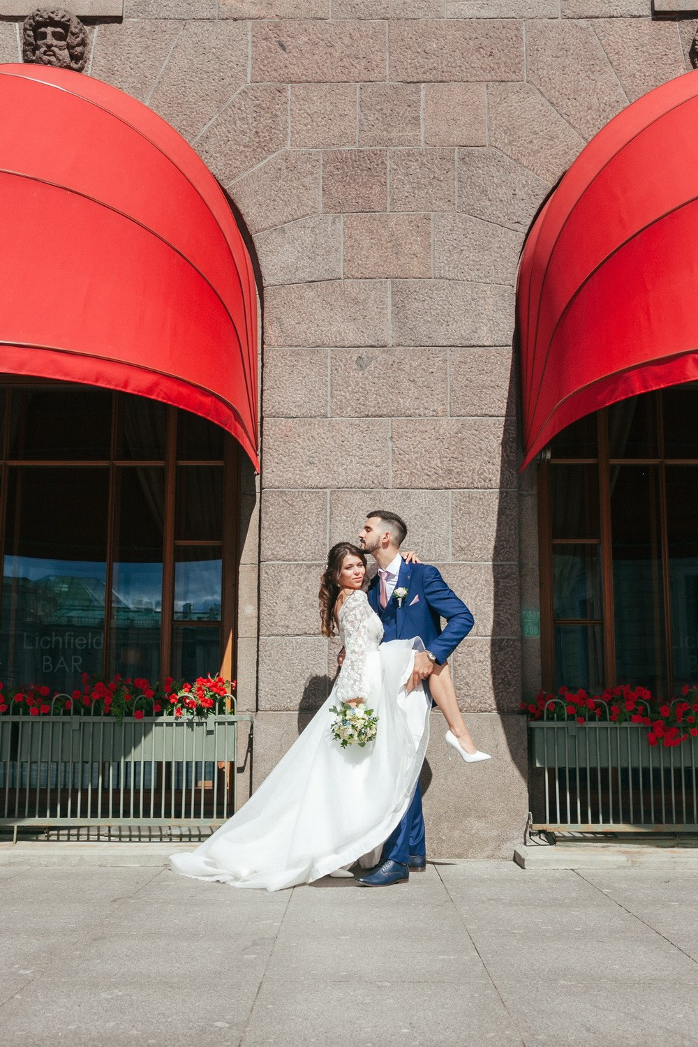 Свадебная прогулка в СПб, фотограф Денис Шмигирилов. Фотограф крещение венчание в Петербурге! Помогает подобрать храм и посоветовал душевного батюшку в СПб