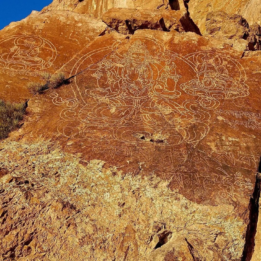 Петроглифы Тамгалы Тас Будда в Казахстане. Алматы. Где находится, как доехать из Алматы, фото и видео зимой и летом