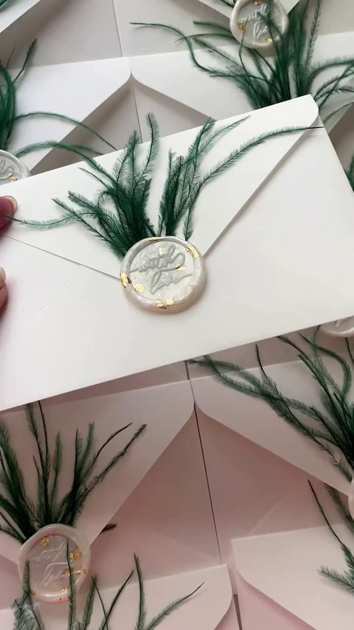 На оргстекле Веточки, от 360 руб. Дизайнер полиграфии в Санкт-Петербурге. Заказать свадебные приглашения, подарочные сертификаты, полиграфию для бизнеса, шелковые ленты