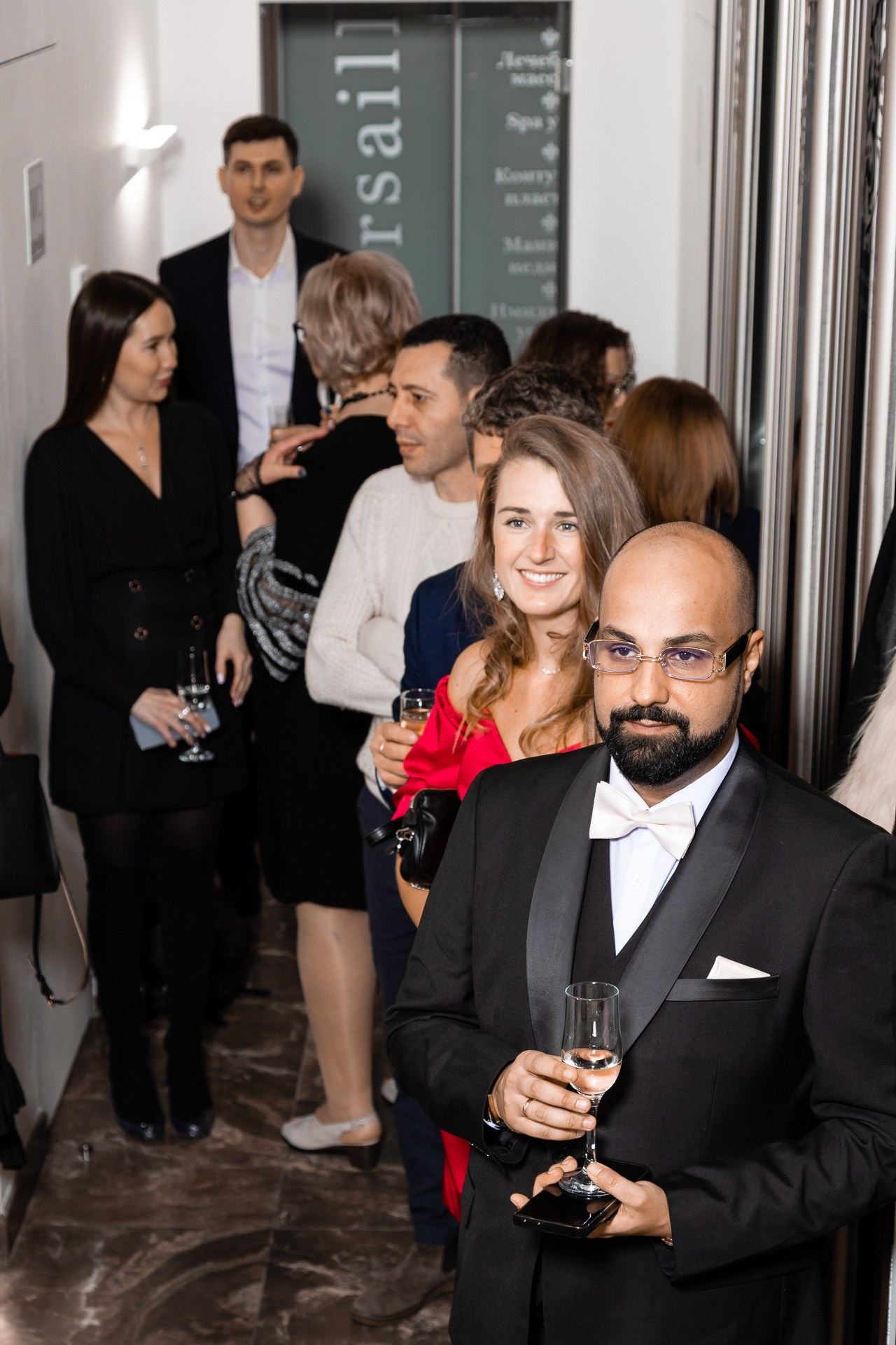 Репортажная фотосъемка с 12-го дня рождения клиники Versailles. Фотограф в Санкт-Петербурге — Сергей Петров