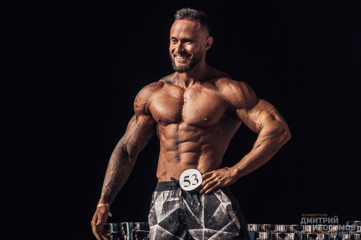 Соревнование по бодибилдингу