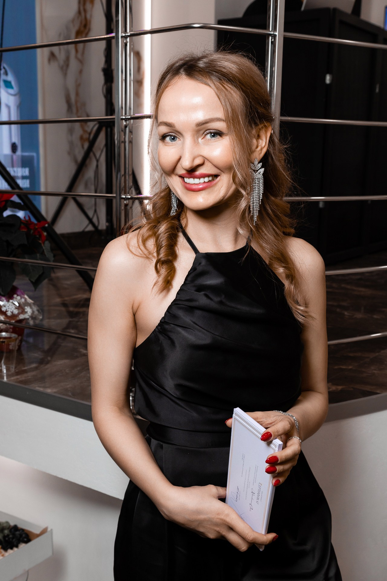 Репортажная фотосъемка с 12-го дня рождения клиники Versailles. Фотограф в Санкт-Петербурге — Сергей Петров