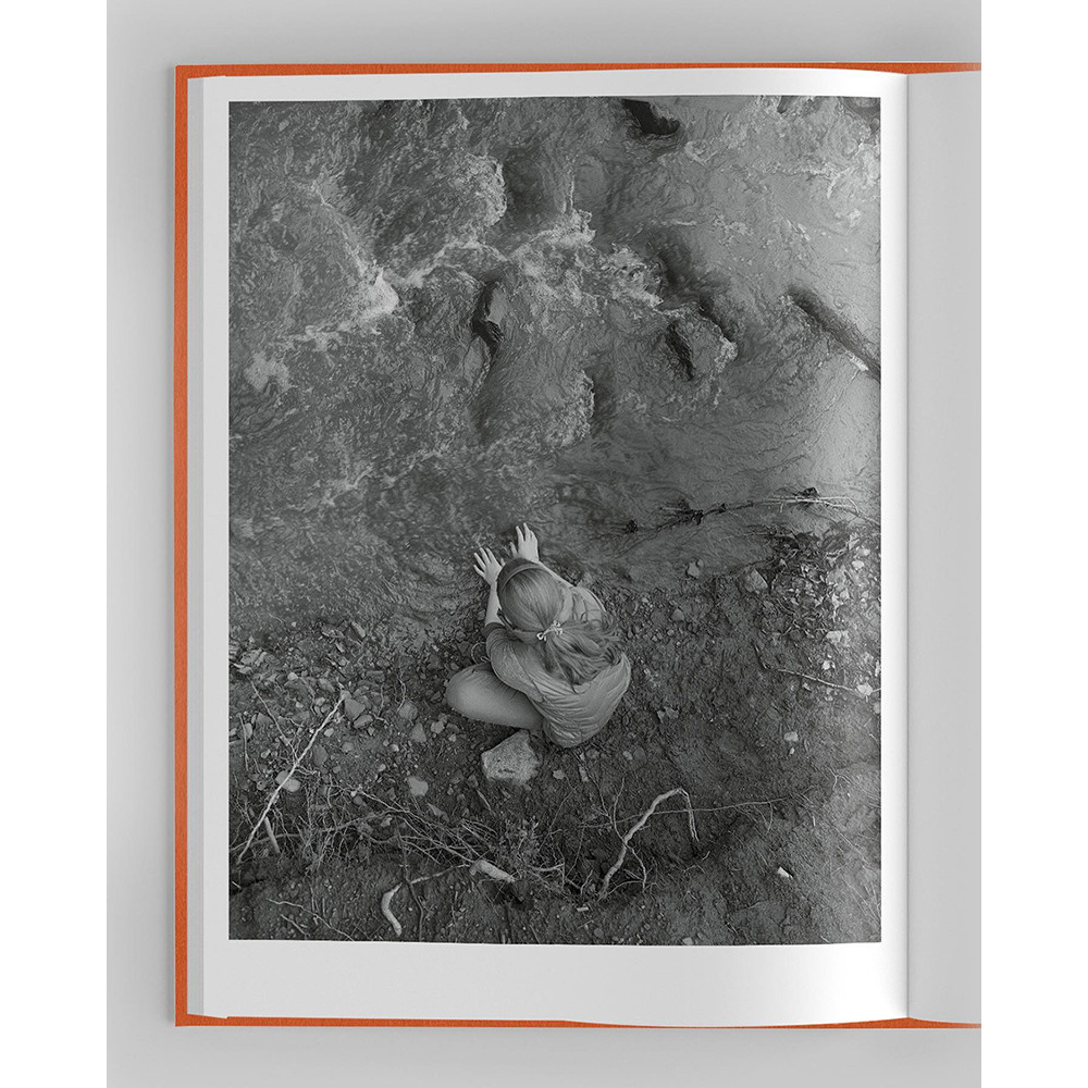 Проект Адрианны Олт (Adrianna Ault) «Levee». Private image