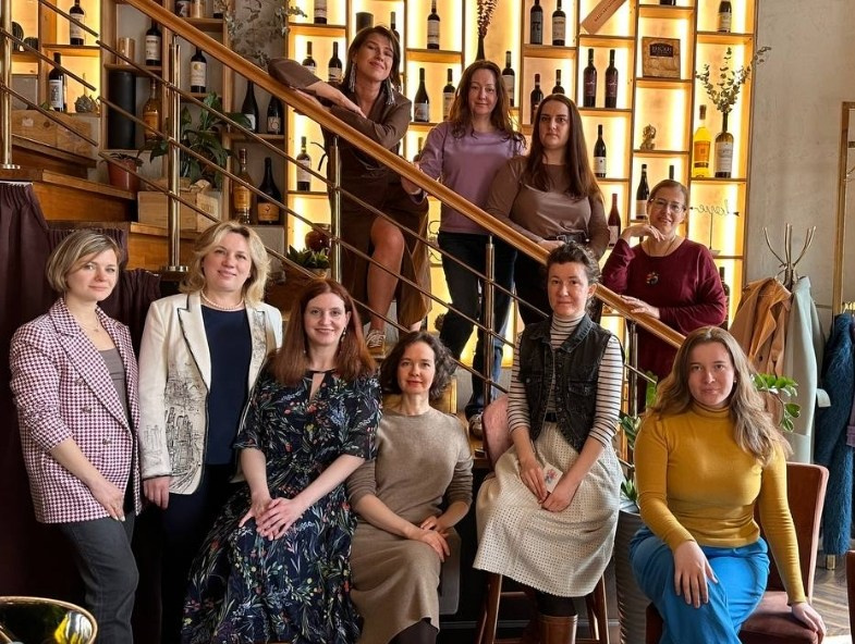 Интуитивная живопись как инструмент найти ответ - читать статью