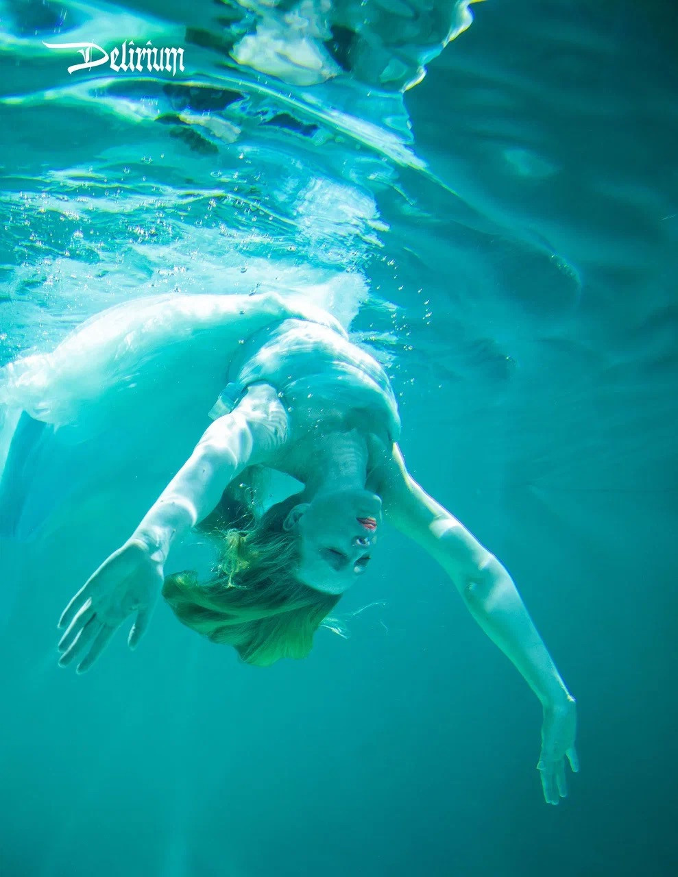 Водная стихия. Журнал Delirium Magazine. Визуальный художник Лиана Даренская, Москва