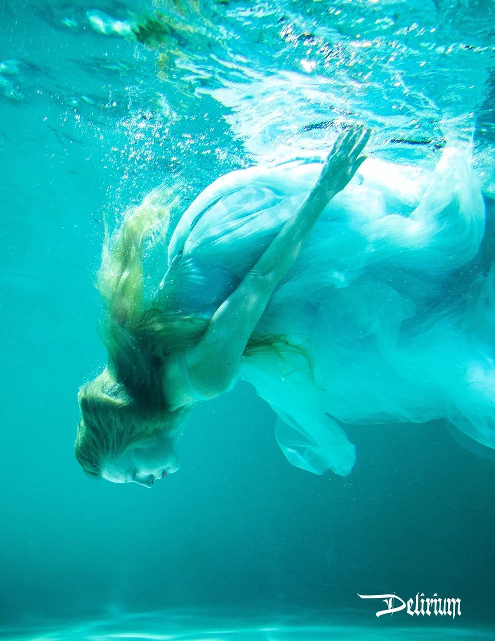 Водная стихия. Журнал Delirium Magazine. Визуальный художник Лиана Даренская, Москва