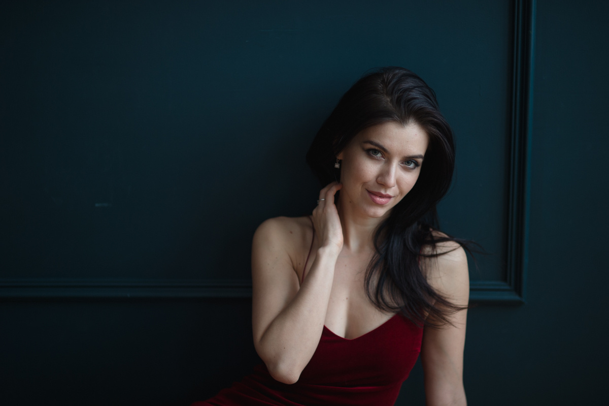 Марина индивидуальная фотосессия в студии. Портретный фотограф в Москве, Московской области. Деловой портрет