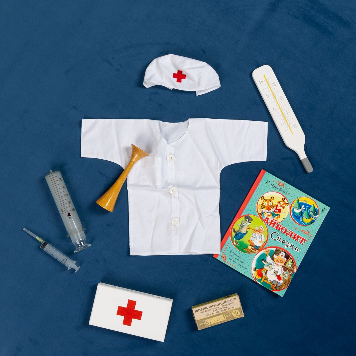 Реквизит для новорожденных и младенцев. Фотостудия Алматы. Семейная и детская фотостудия Family studio.Фотограф Алматы