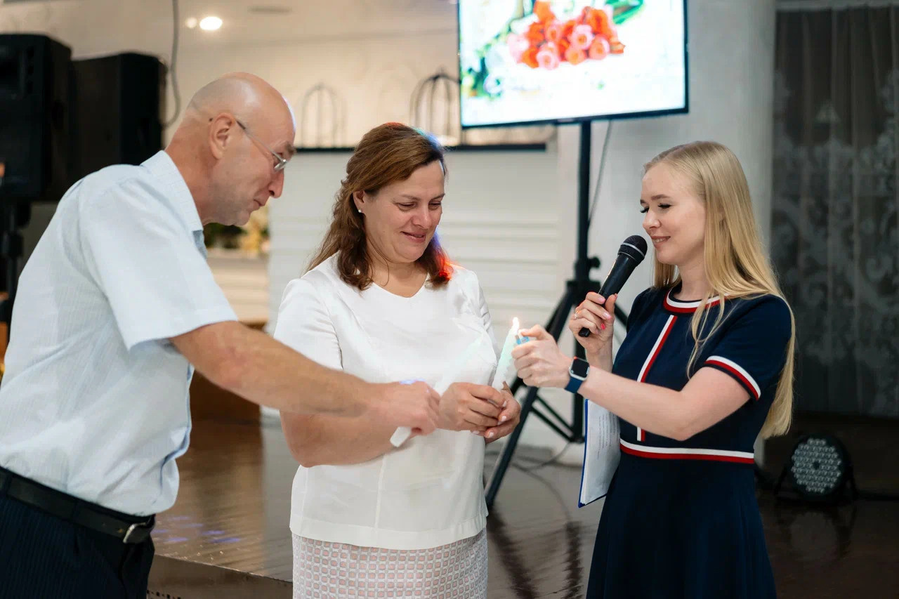 Ведущая на свадьбу Мария Снегур. Ведущий, Тамада, DJ, фото в Перми. Хорошее настроение