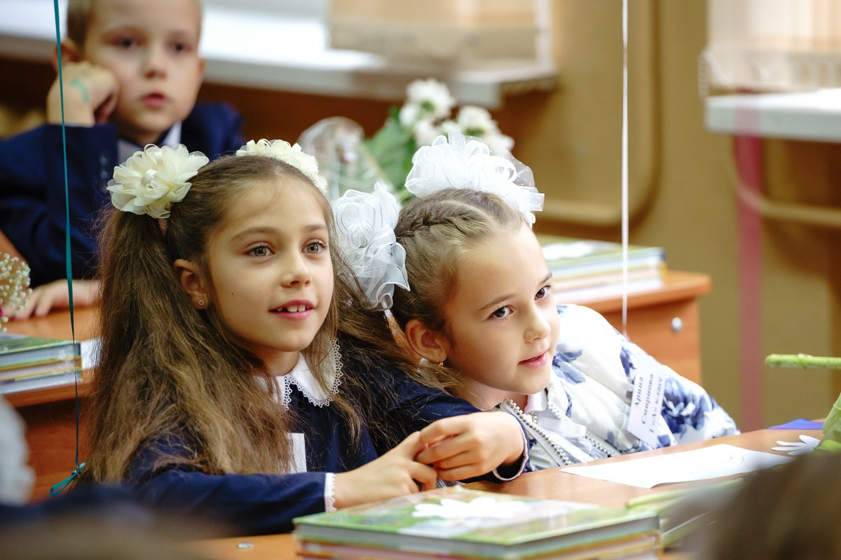 1 Сентября Василисы. Репортажный и семейный фотограф в Санкт-Петербурге Тарас Марченко