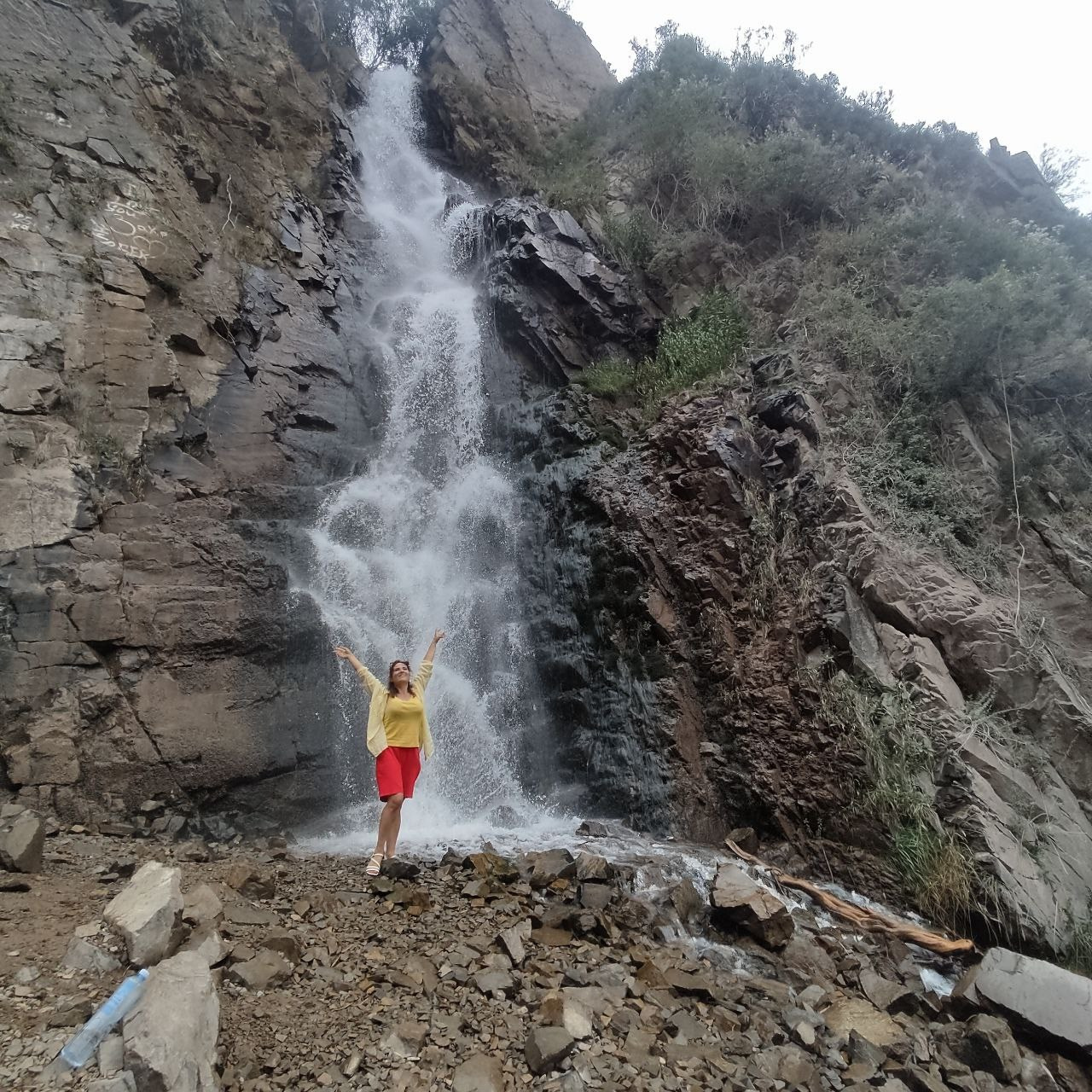 Melon Travel в Алматы: экскурсии и джип туры в Чарынский каньон, озера Каинды, Кольсай, Иссык, национальный парк Алтын Эмель