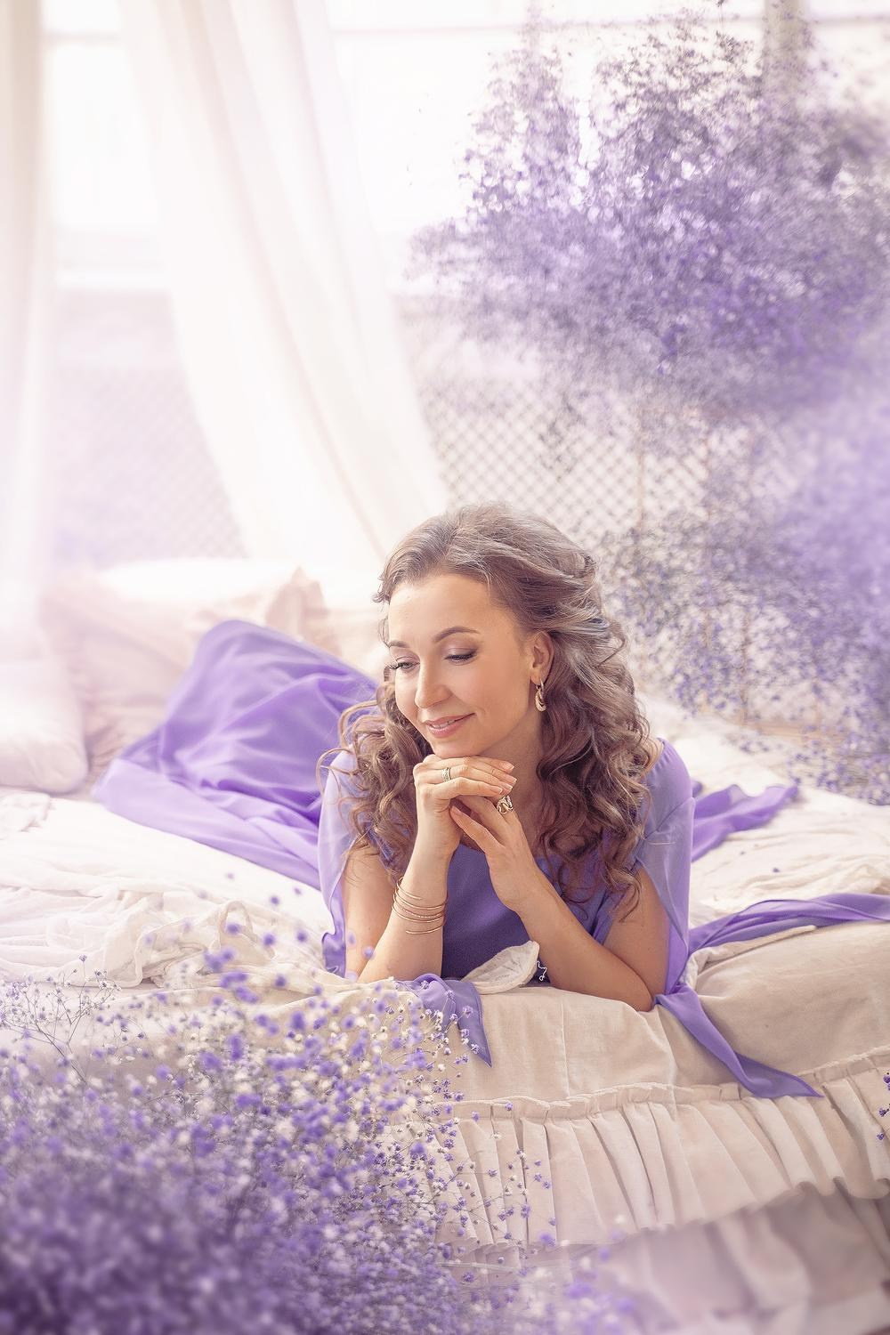 Весенняя фотосессия в лиловых цветах. Детский и семейный фотограф в Москве Катерина Орлова