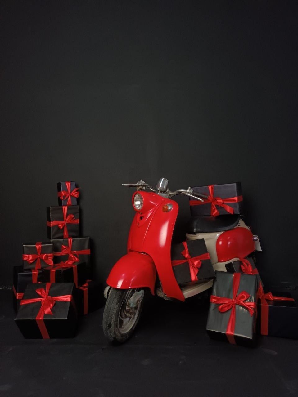 Фотостудии Севастополя. Лучшие фотостудии Севастополя. Фото интерьера фотостудий. Актуальные фото фотостудий Севастополя. Профессиональная фотосъемка в Крыму. Натуральные эмоции и живые кадры. Забронируйте дату прямо сейчас!