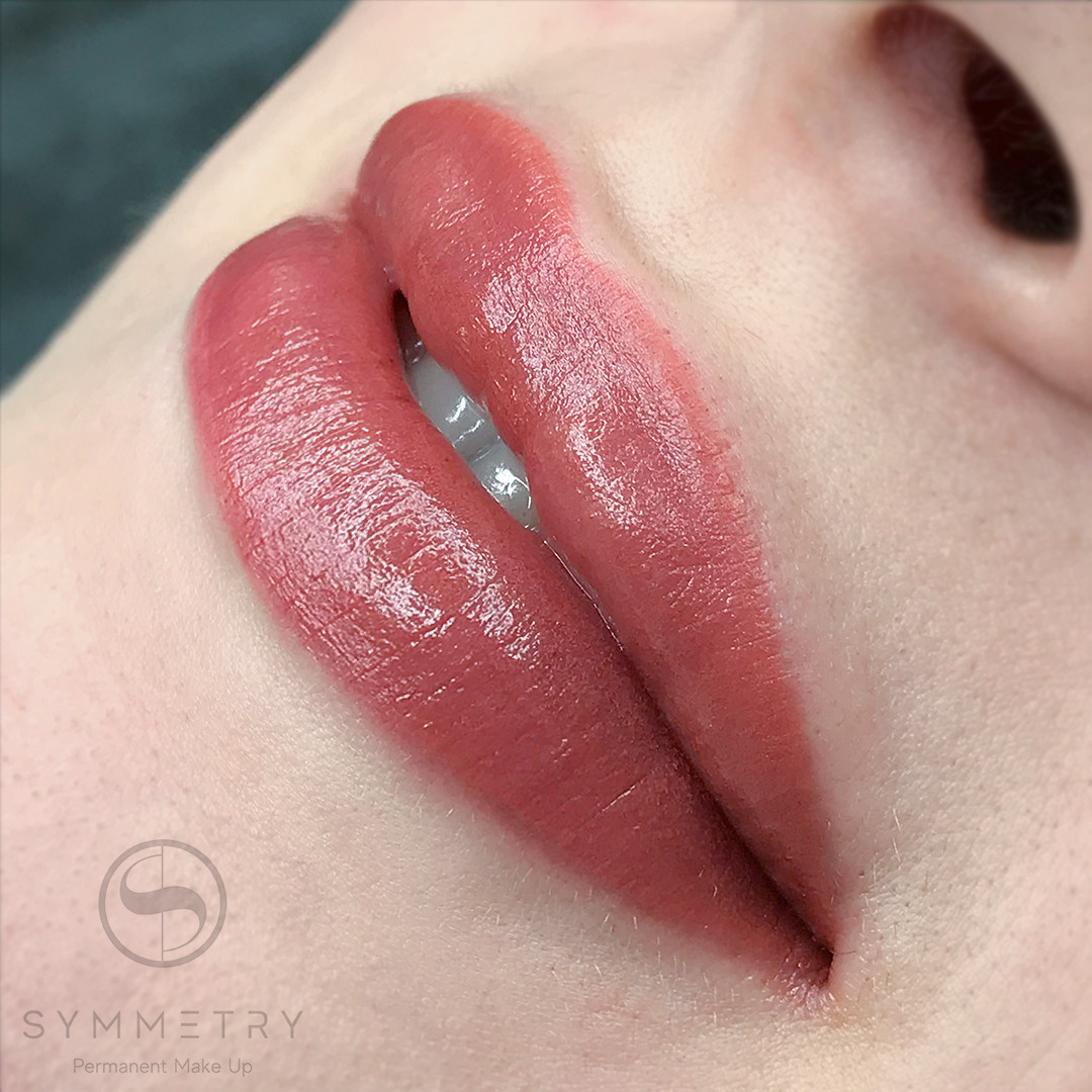 Ксения Старшинова перманентный макияж. Студия перманентного макияжа, косметологии и массажа SYMMETRY в Москве, м. Киевская