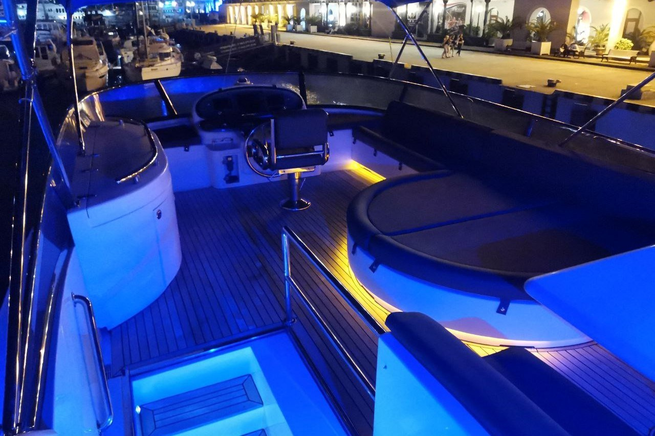 Яхта Алексум Аренда Яхты в Сочи Яхтанаморе YACHTNAMORE YACHTANAMORE