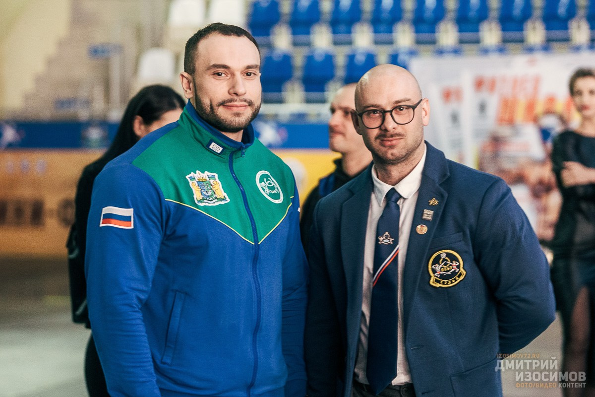 Соревнование по бодибилдингу