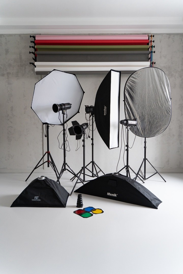 Лучшие Фотостудии Симферополя - топ-мета для сьемки в 2025. Профессиональная фотосъемка в Крыму. Натуральные эмоции и живые кадры. Забронируйте дату прямо сейчас!