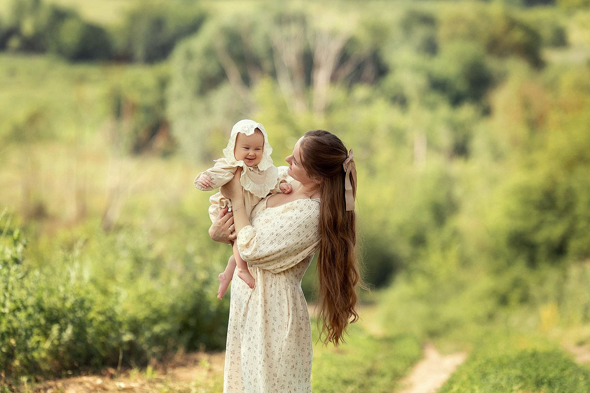 Фотосессия материнства на природе. Tatyana Nadezhdina Family photographer