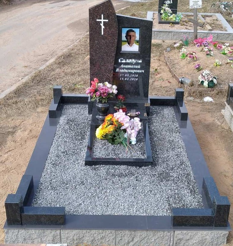 Реальные фото работ. Изготовление и установка памятников в Москве и МО