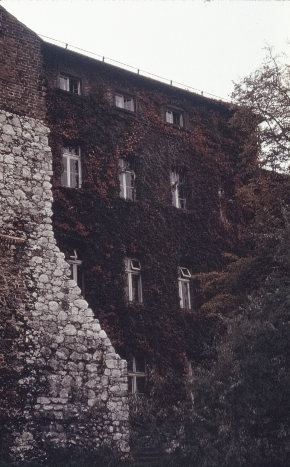 КРАКОВ, ОСЕНЬ 1990. СНИМАЛ ДЕДУЛЯ. Nebyl