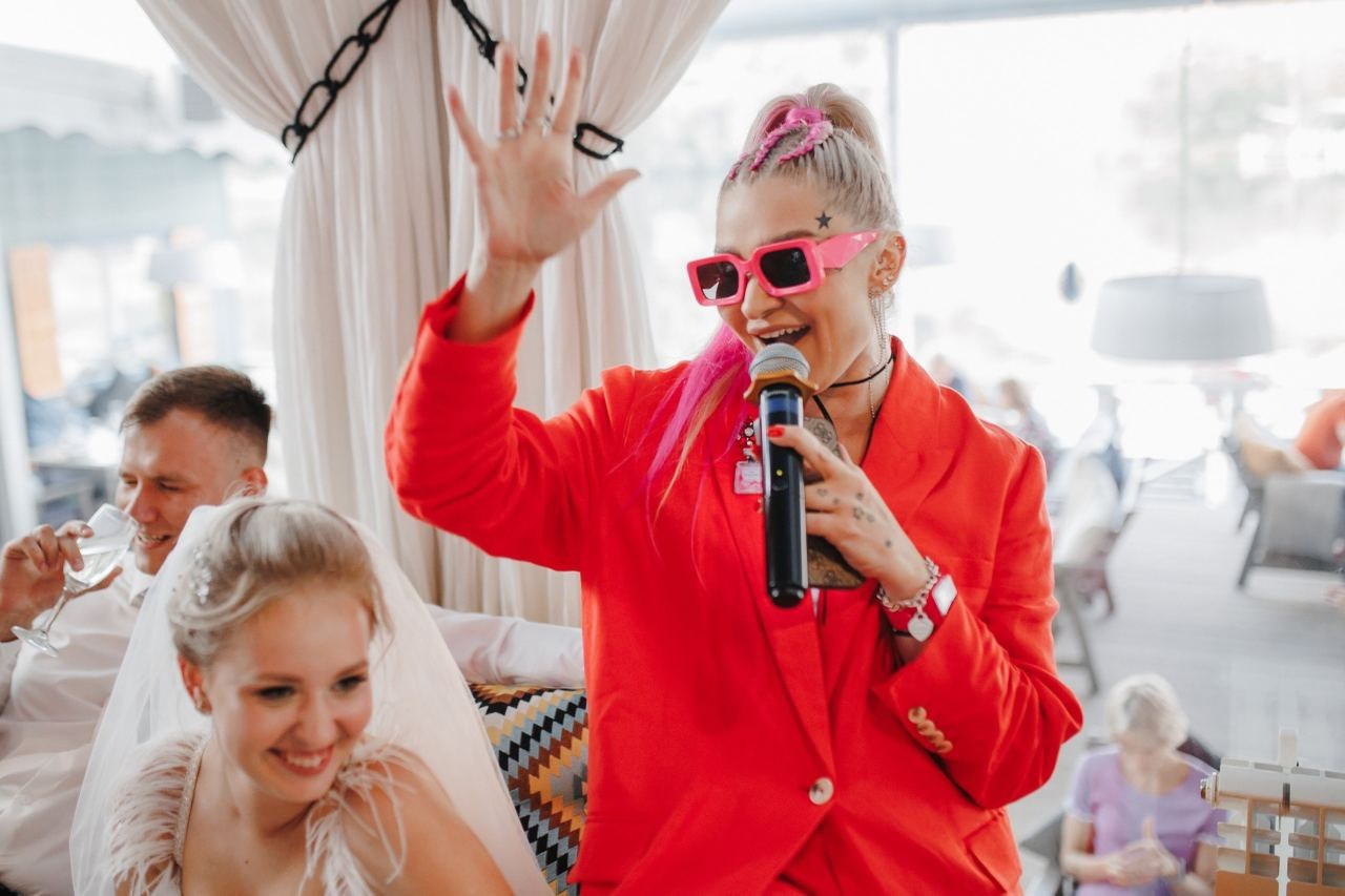 Ведущая Полякова. Подрядчики и друзья сети свадебных площадок House for wedding
