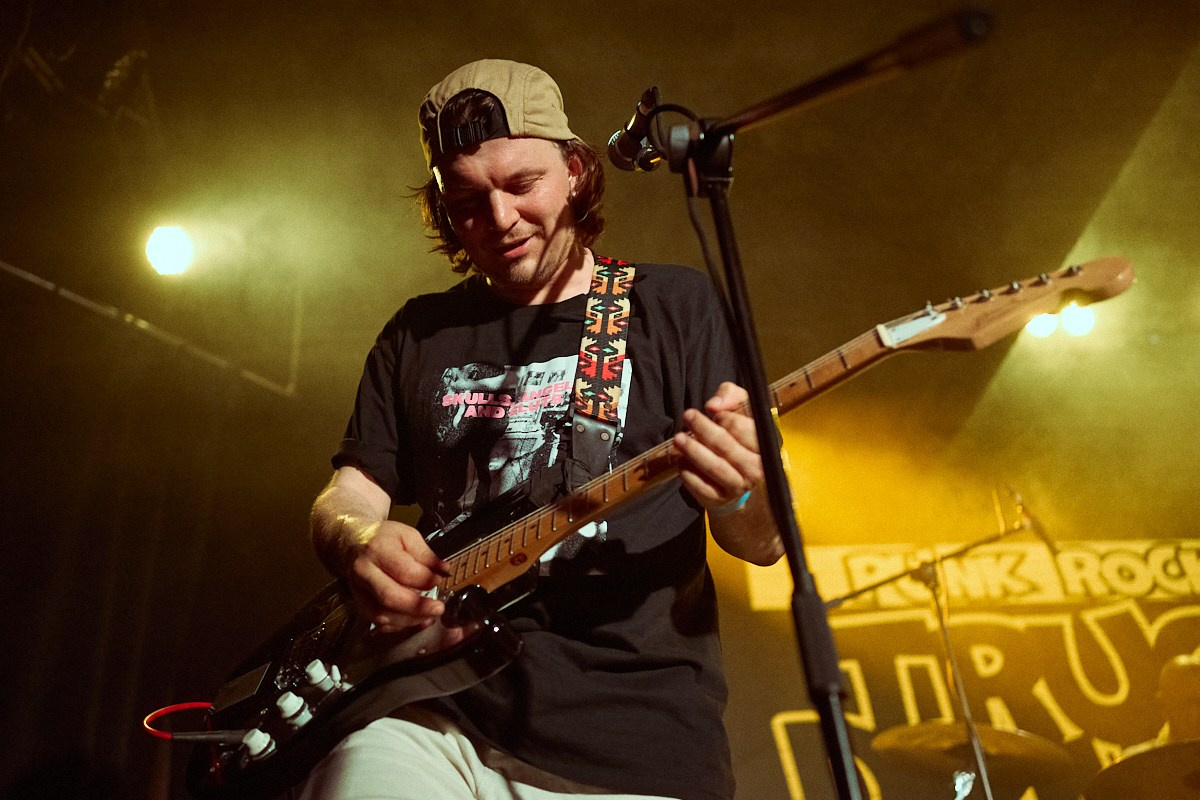 TRUCKDRIVERS в Glastonberry Pub, 30 апреля 2025. Иван Кобяков